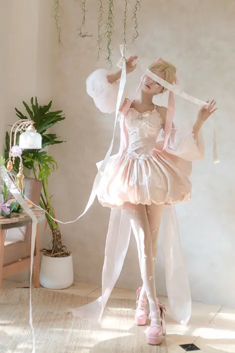逃げるプリンセスのロリータドレス【花苞スカート・甘く可愛いデザイン】