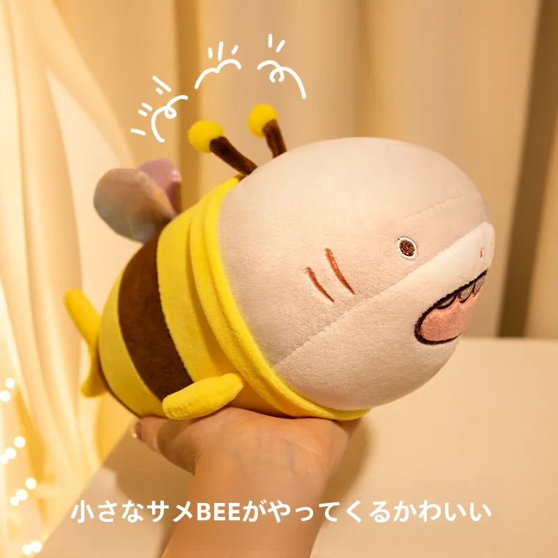 シャークビーぬいぐるみ：4歳女の子向け誕生日プレゼントとしてのサイズと実用性
