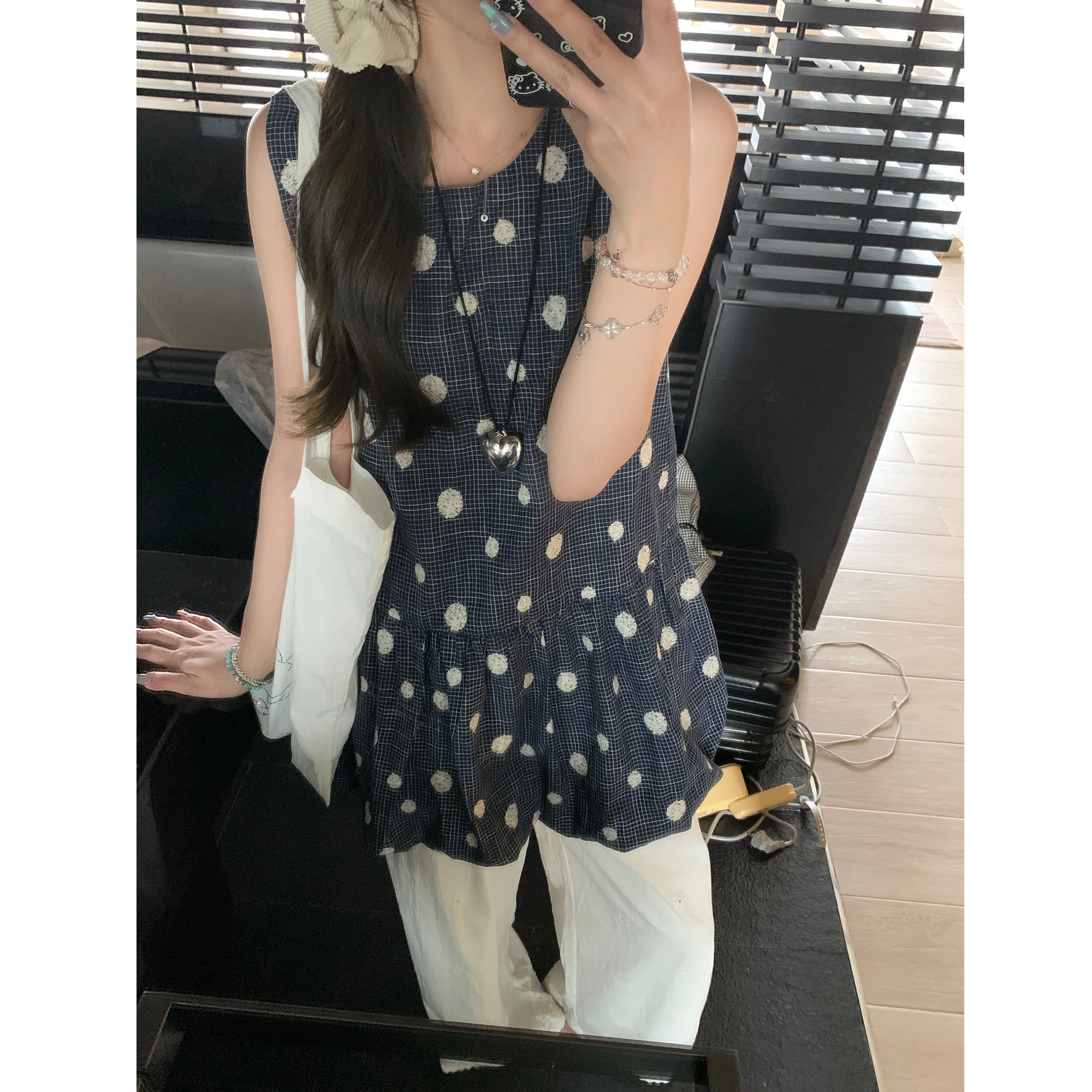 ブルーベリーコットンキャンディーのノースリーブ花ぼうしスカート：ぽっちゃり女子の夏コーデに最適なレトロドットデザイン