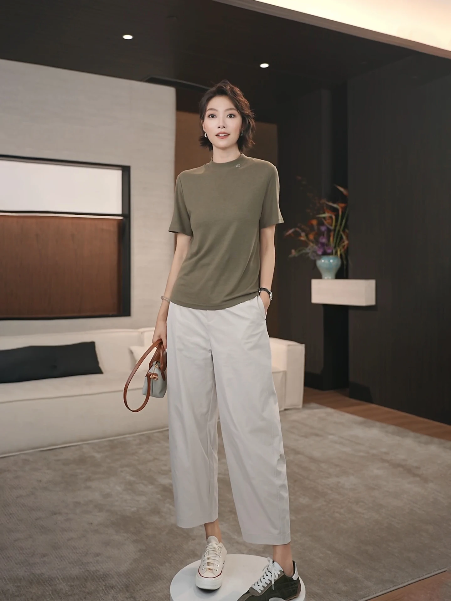 通勤服40代にぴったりなパンツは、どんなもの？