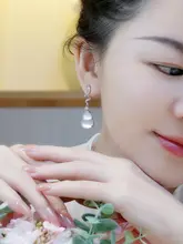 天然水沫子玉石の純銀製ピアス【ファッション・葫芦デザイン・ロングタイプ】