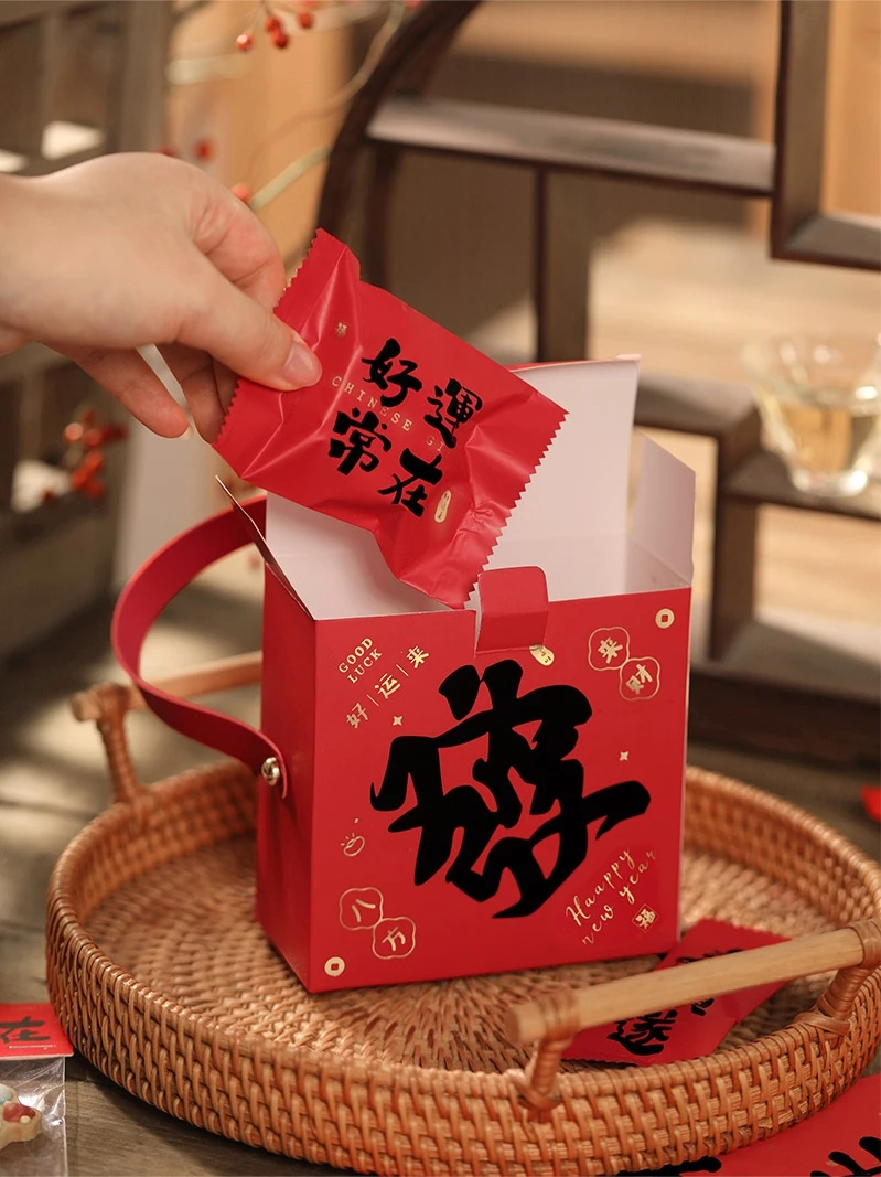 お盆にお供えするお菓子は、中国風の手提げボックスが今、注目されている？