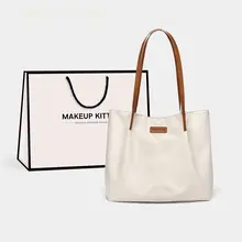 大容量のキャンバストートバッグ【通勤用・肩掛け可能】