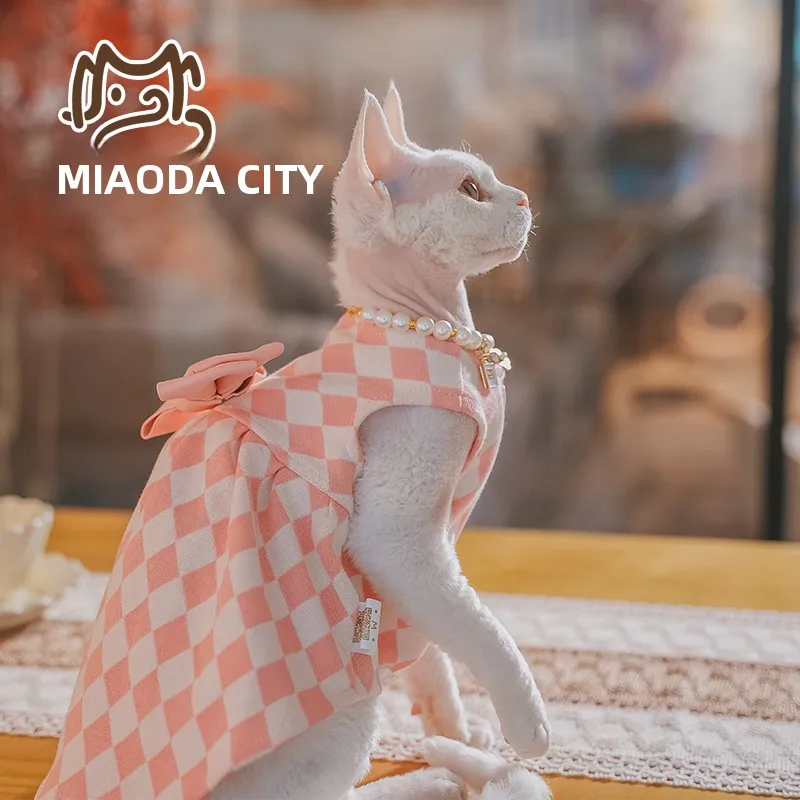 デヴォンレックス用猫服 ハッピーキャット：リボン付きチェックドレスの実用性とサイズ適合性を解説