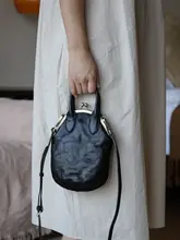 レトロな植物タンニン染め牛革の口金財布【女性用・手提げ・ショルダー・斜め掛け】