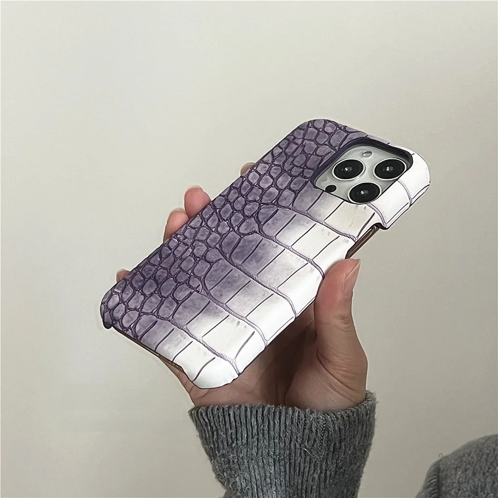 スマホケース 紫 は本当に注目すべき？その魅力と選び方を徹底解説