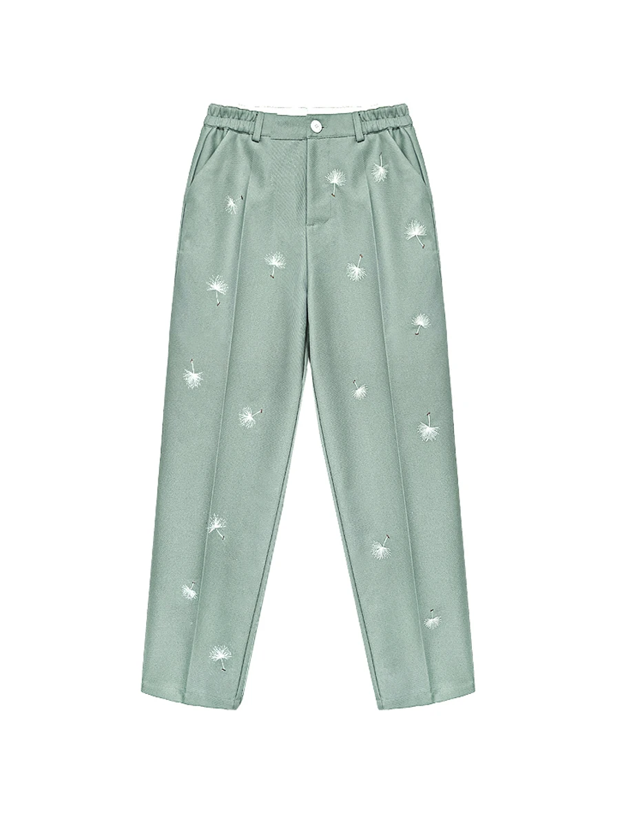 刺繍 パンツ どんな感じ？レトロな植物刺繍がもたらす、春の心地よい一歩とは？