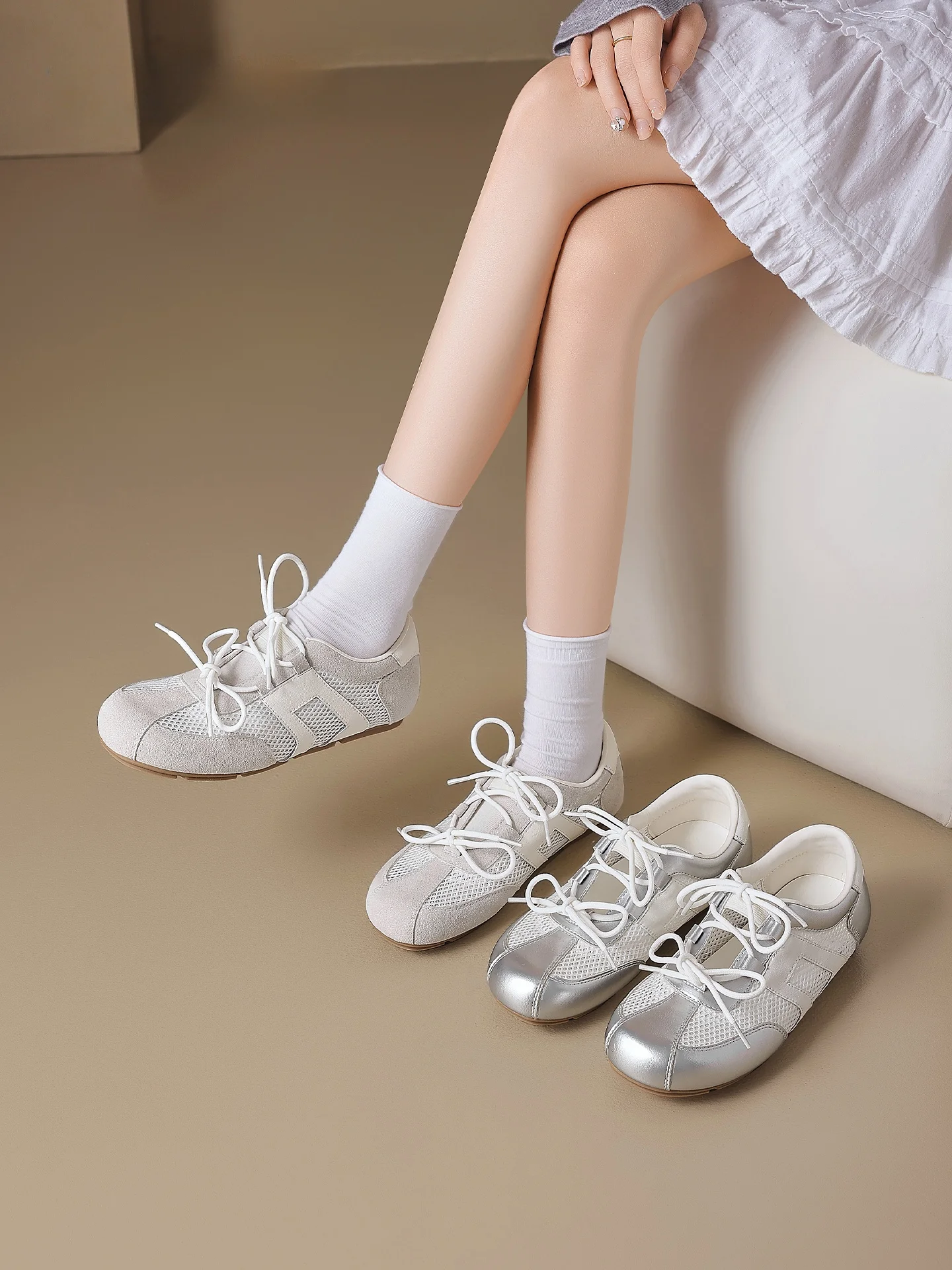 女性用バレエトレーニングシューズ：シンプルで美しいおしゃれな日常スタイル