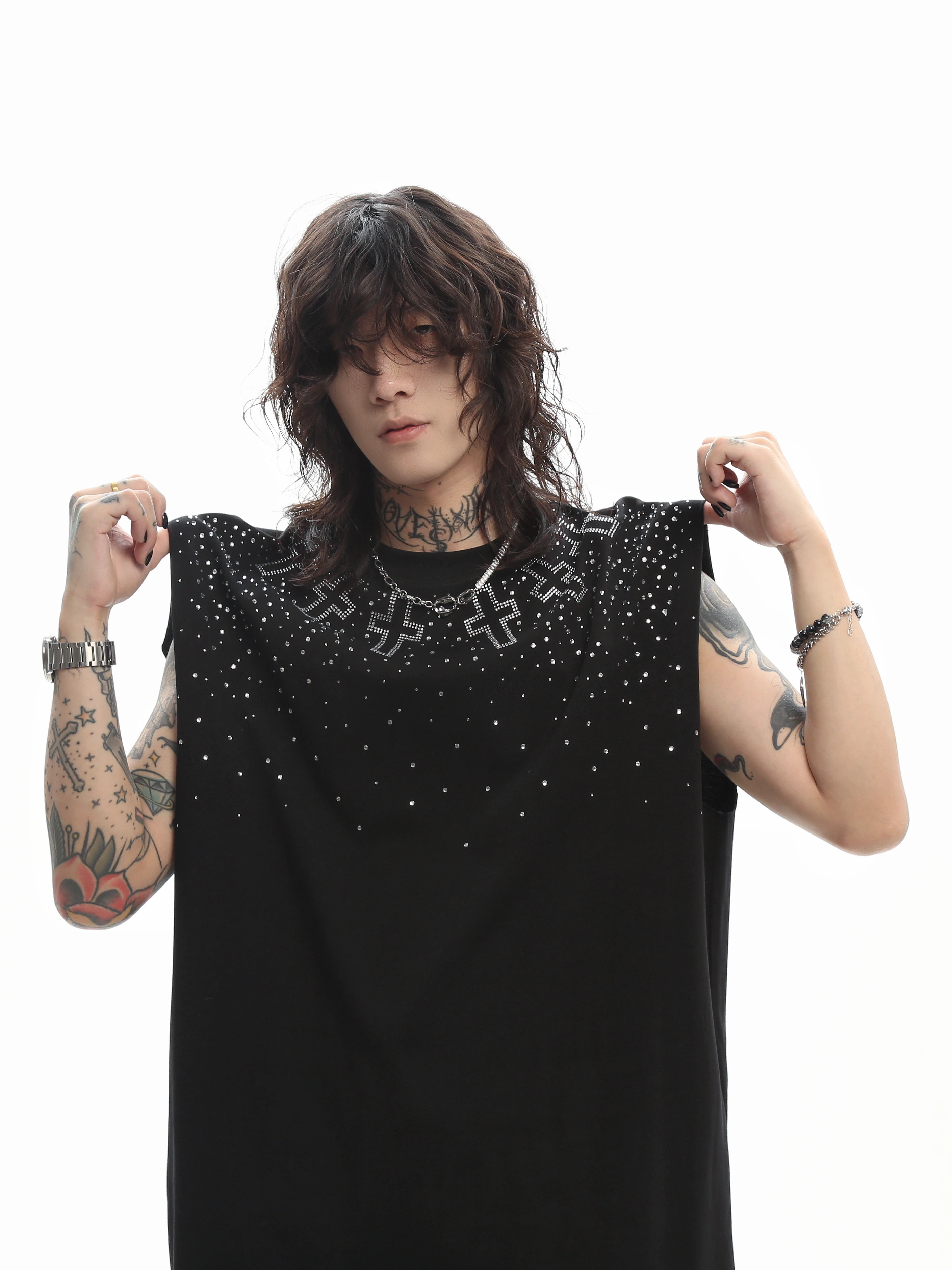 Tシャツを横から見てもかっこいい着こなしは、どうやって実現するの？