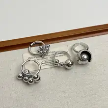 シンプルデザイン メタルシルバー球状ビーズリング【女性用・指先アクセサリー・エレガント】