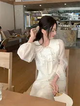 新中式デザインのフリル付き襟のロングドレス【刺繍・盤扣デザイン】