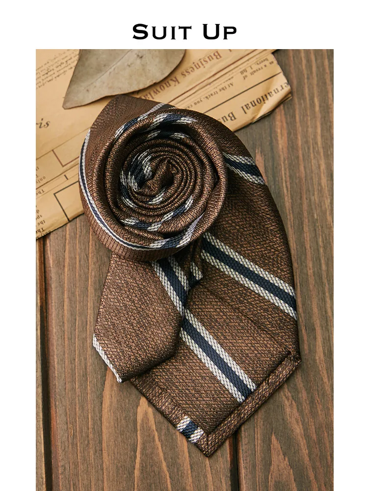 ascot tieの選び方は？3つの厳選アイテムでビジネスからカジュアルまで自在に活用する