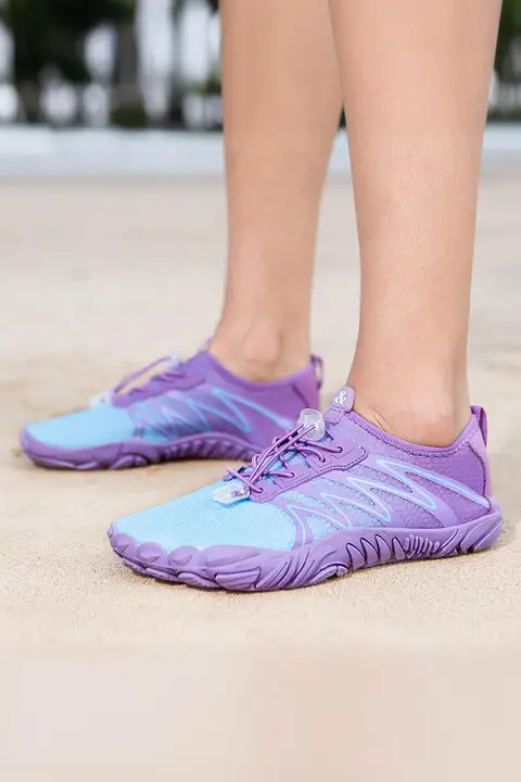 アウトドアトレースシューズ男性と女性 ビーチサンダル 滑り止め通気性