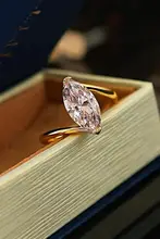 波浪デザインの人工淡彩粉ダイヤモンドリング【925銀製・ゴールドメッキ・シンプルスタイル】