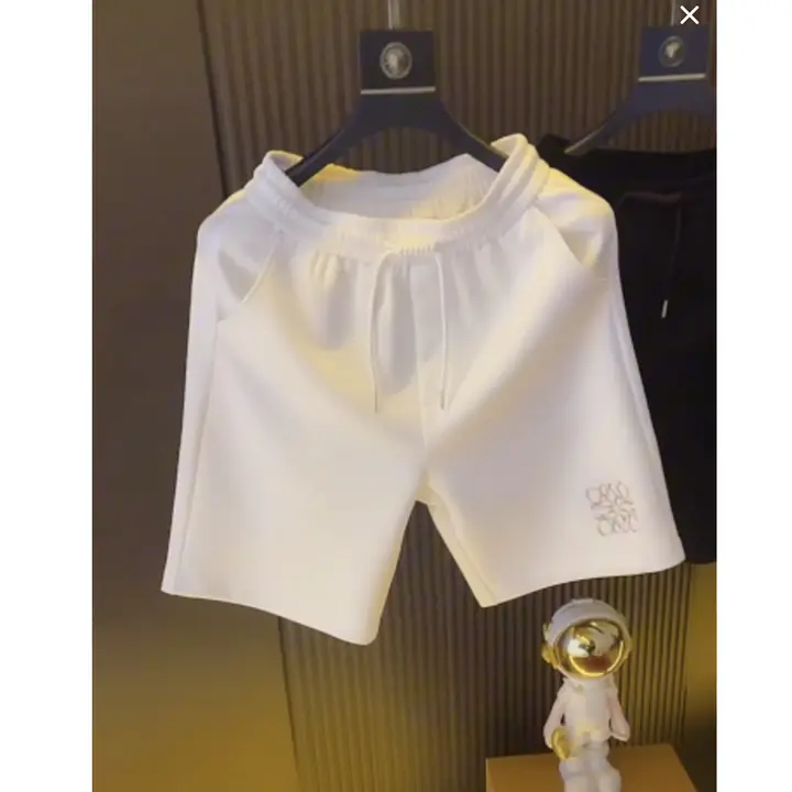 刺繍デザインのカジュアルショートパンツ【フィット・夏用・男性向け・立体感】