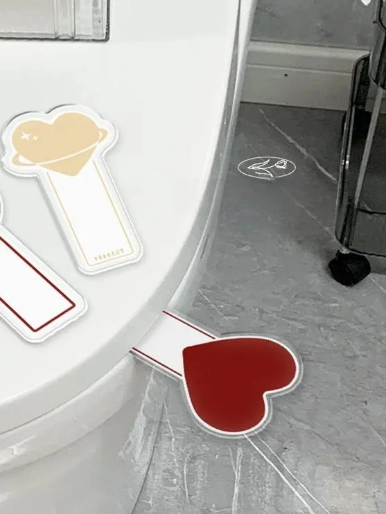 おしりふきの蓋：アクリル製便座カバーの実用性と使用シーンの詳細解析