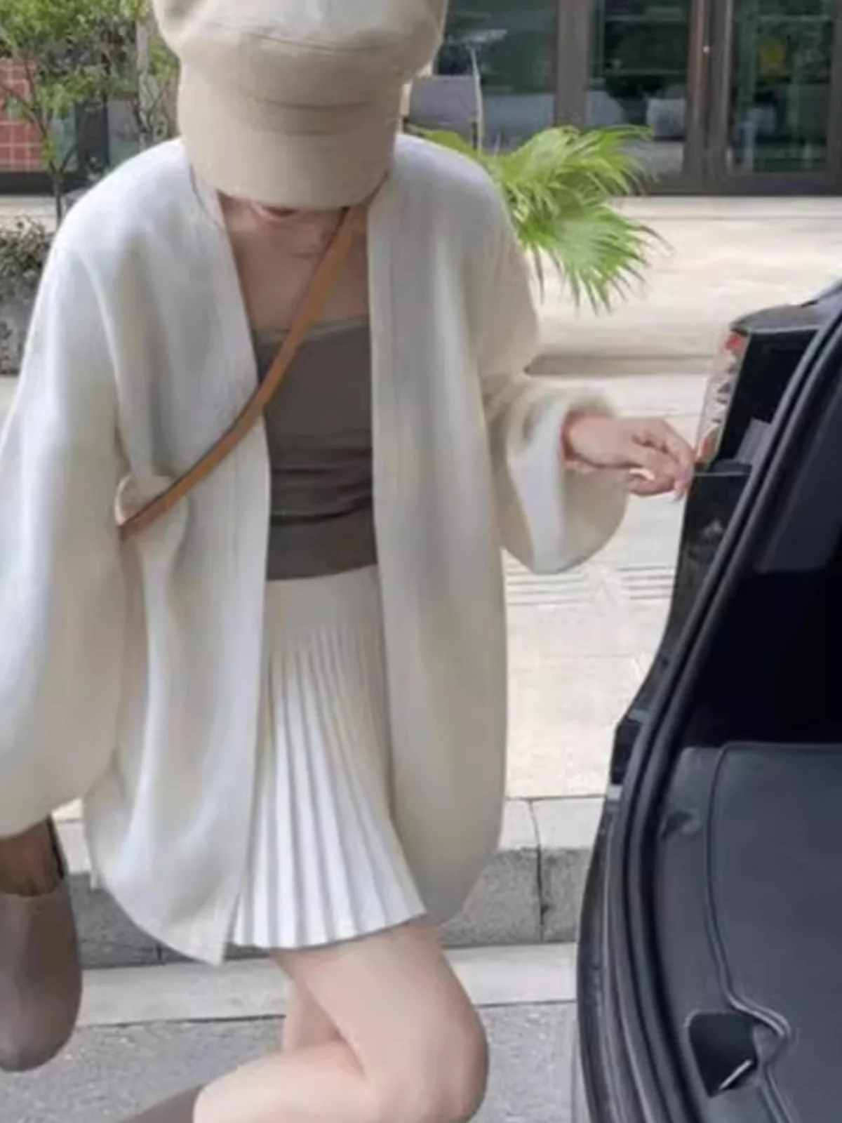 大人可愛い服 50代コーデ 完全ガイド｜色・素材・選び方の秘密