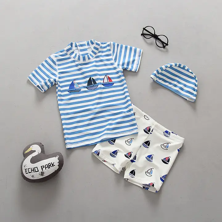 キッズ用水着 男の子用2点セット【分割デザイン・UVカット・帽子付き】