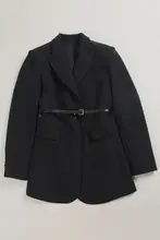 洗練されたデザイン！レディース秋用黒のショートジャケット【翻領・長袖・ウエスト調整可能・通勤用】