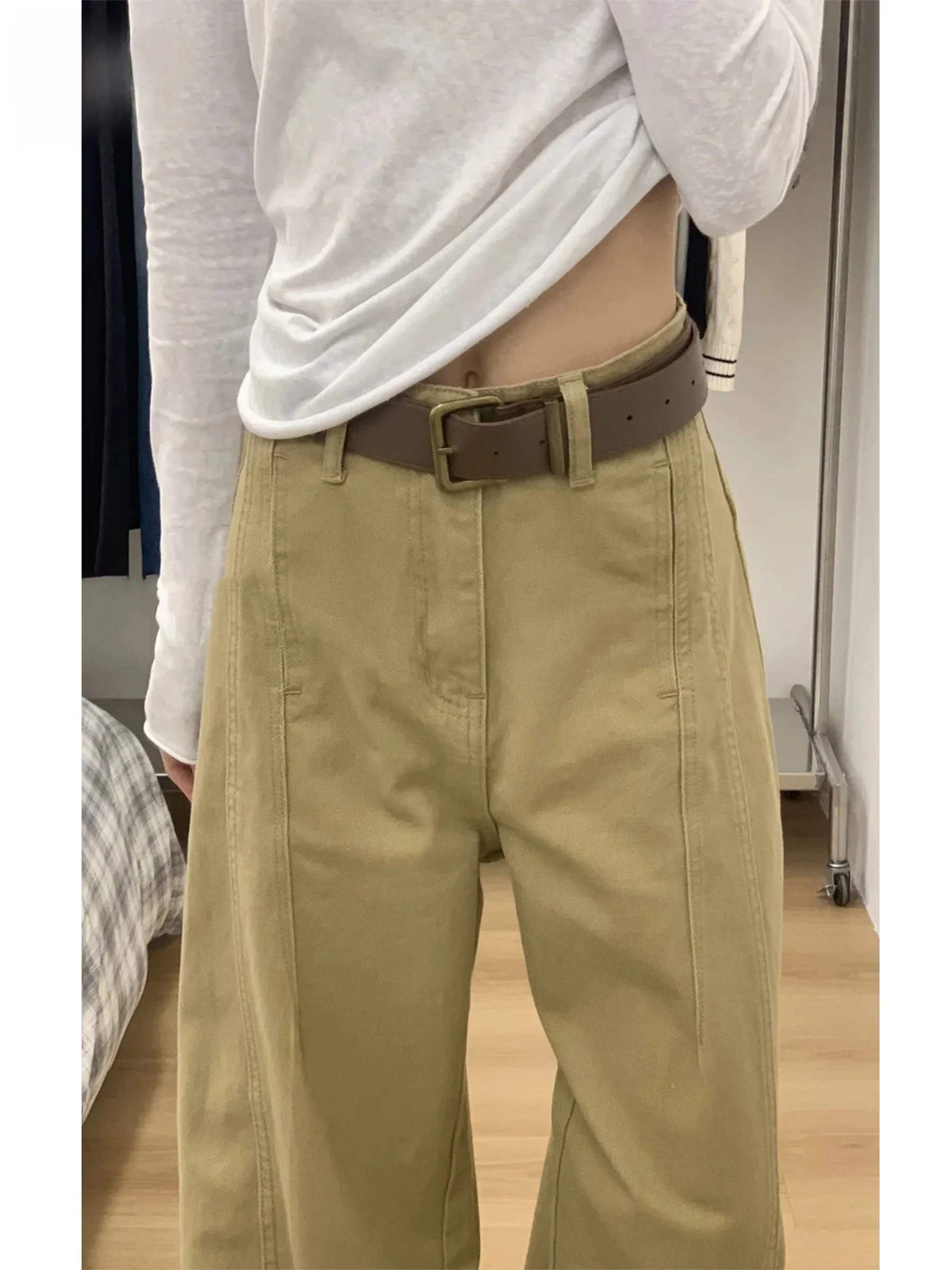 ゆったりデニムパンツを選ぶときに迷うのは、本当にサイズの選び方ですか？