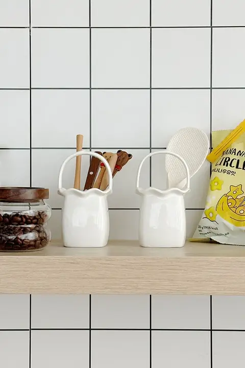 ムニ生活 シンプルな白い陶器の箸立て【家庭用・テーブルデコレーション】