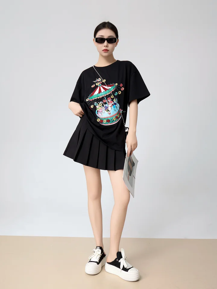 カラフルなカートゥーンスパンコールプリントの短袖Tシャツ【デザイン性の高い・ブラック・スリム効果】