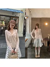 ピンクのVネックニットトップス【ハングデザイン・女性用・春用】（セットアップ対応）