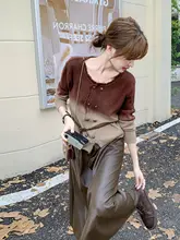 気品漂うグラデーショントップスとPUレザーハーフスカート【高級感・秋用】（セットアップ対応）
