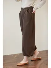 ウエスト調節可能なカキ色のワークパンツ【女性用・フィット・テーパードデザイン】（セットア ップ対応）