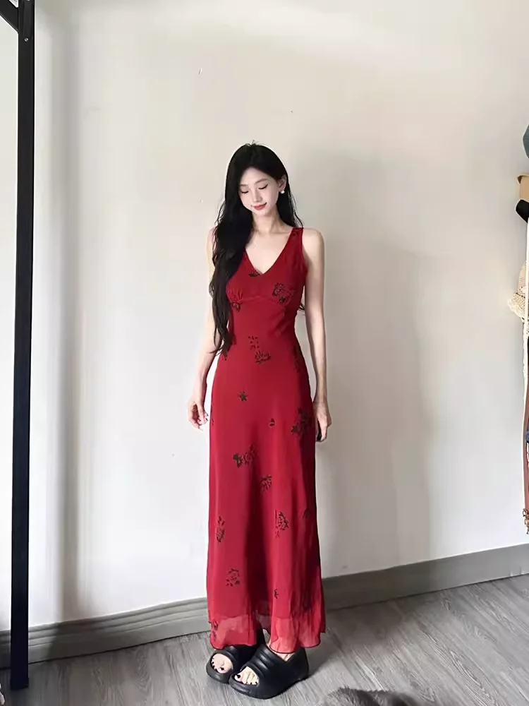 洗練されたデザイン！赤のノースリーブワンピース【リゾートスタイル・ウエストマーク・夏用】（セットアップ対応）