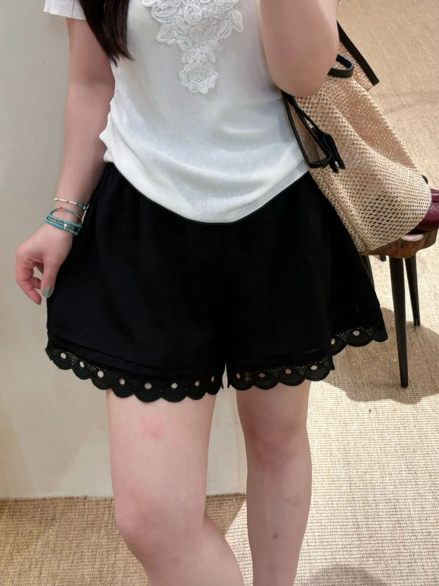 40代結婚式ぽっちゃりパンツスタイル：簡約花柄ウエストゴムショートパンツの実用性と着用体験