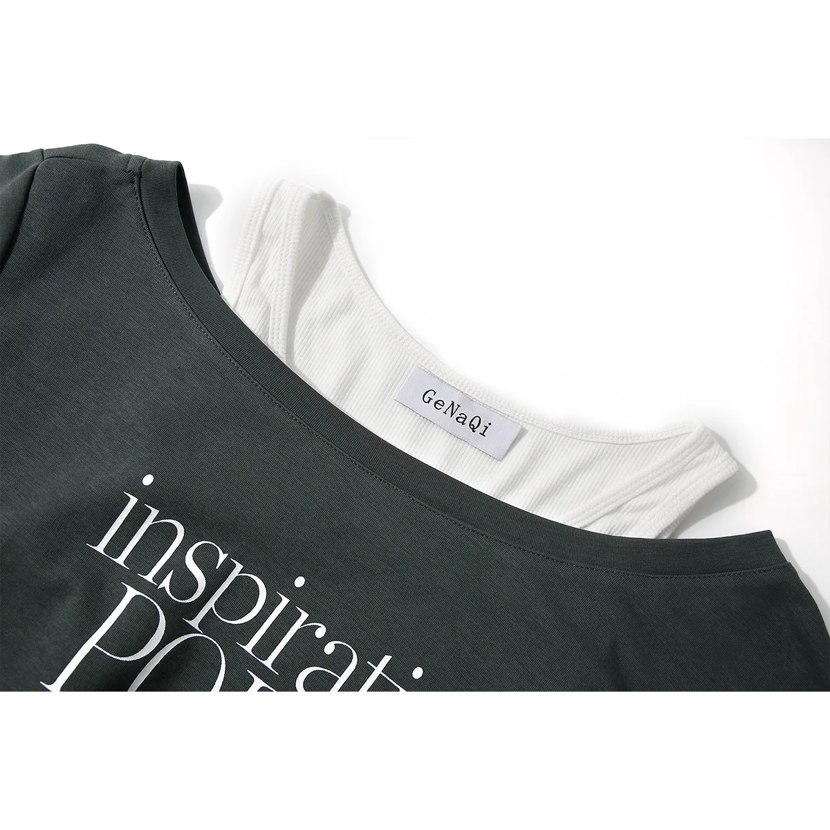 総柄Tシャツとモード系Tシャツの違いは？夏にぴったりなデザインTシャツの選び方を解説