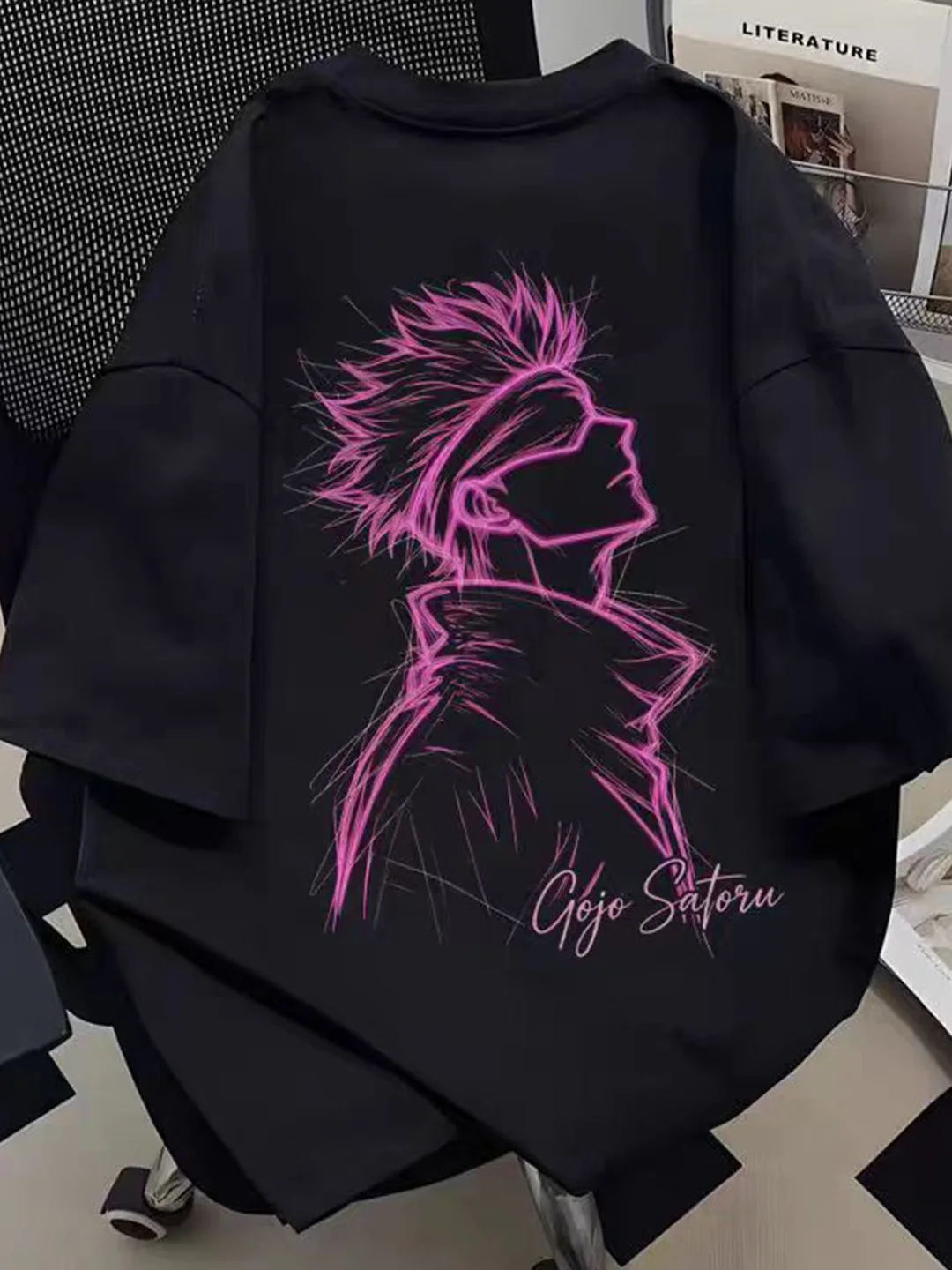 1万円Tシャツで悩む大学生に、B5サイズのオリジナル同人手描きイラストが選ばれる理由は？