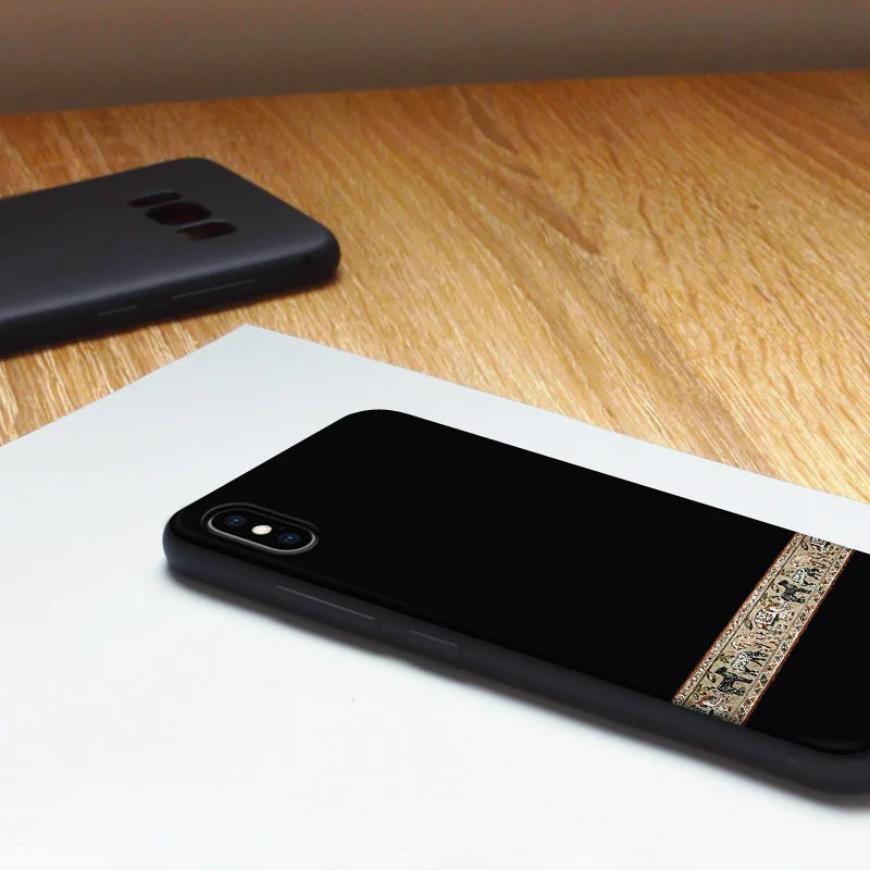 12.9インチ サイズのデバイスに悩むなら、iPhoneのレトロケースが実は最強？