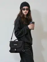black dog メッセンジャーバッグ 斜め掛け 多機能 シンプル おしゃれ アウトドア 旅行 スポーツ 「BLACKDOG」