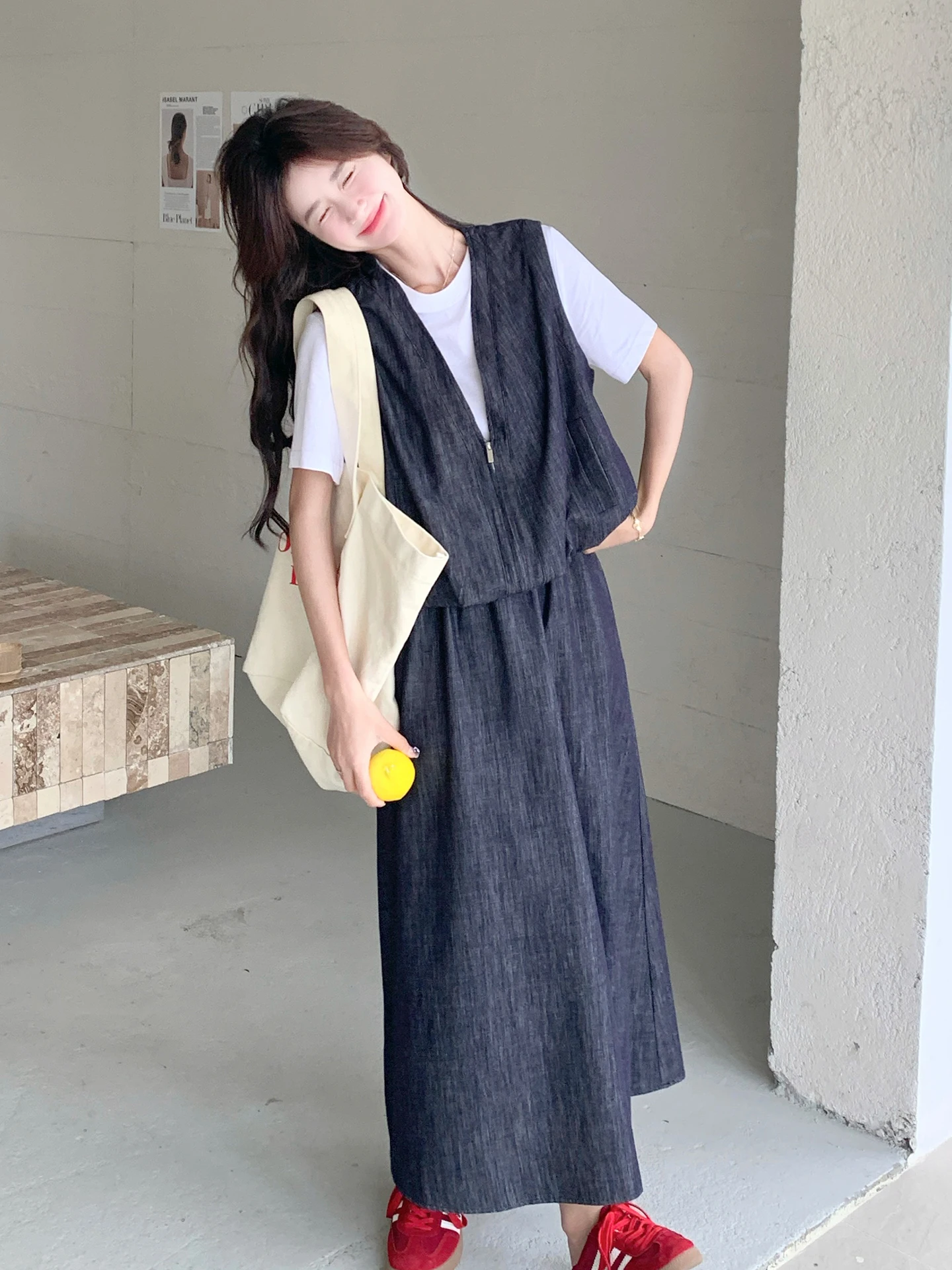 トレンド感漂うデニムトップスとスカートの組み合わせ【ショートスリーブ・女子向け・春夏対応】