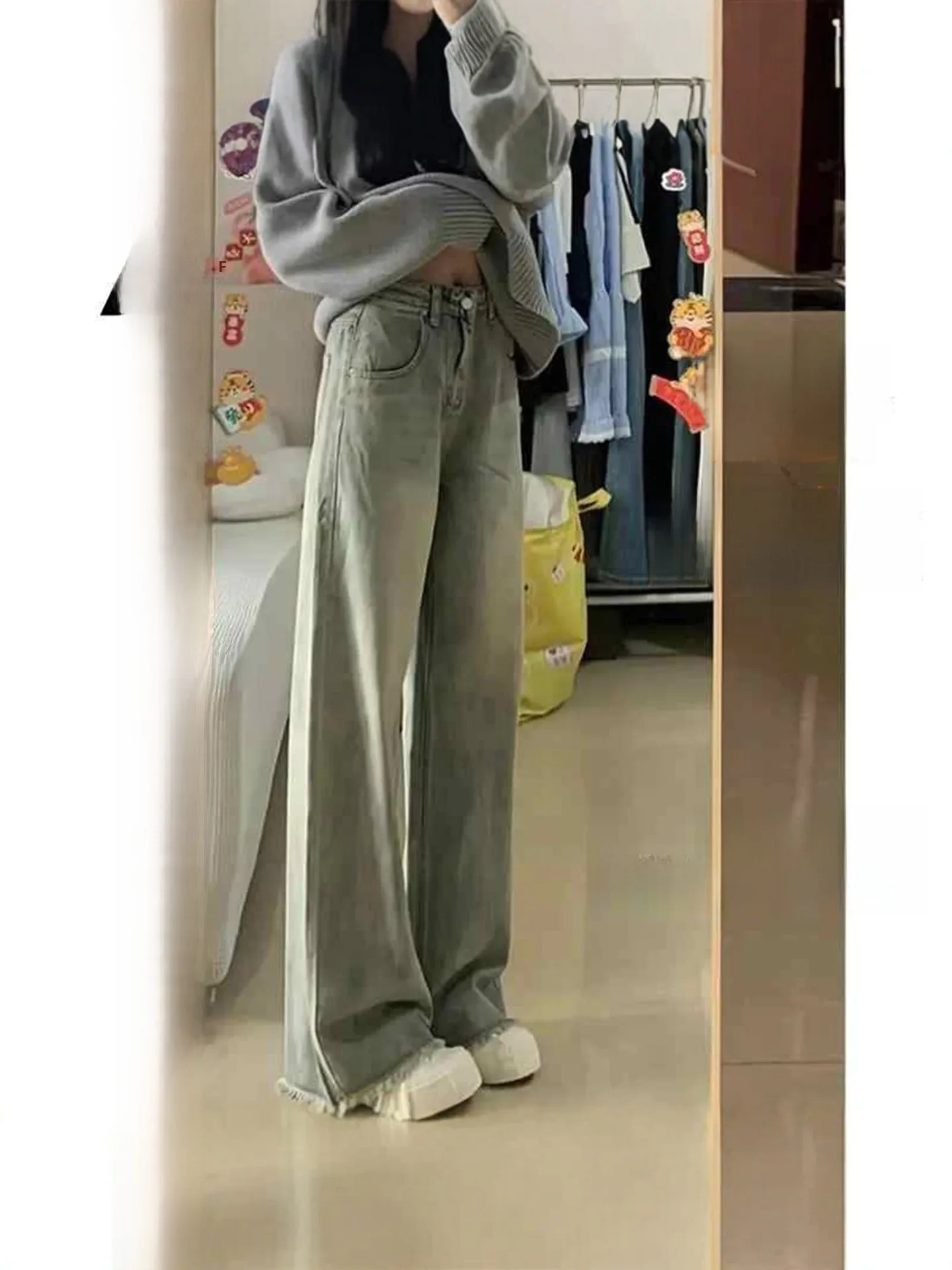 デニム フリル パンツ：ヴィンテージ感のあるレトロスタイルの実用性と着用ガイド