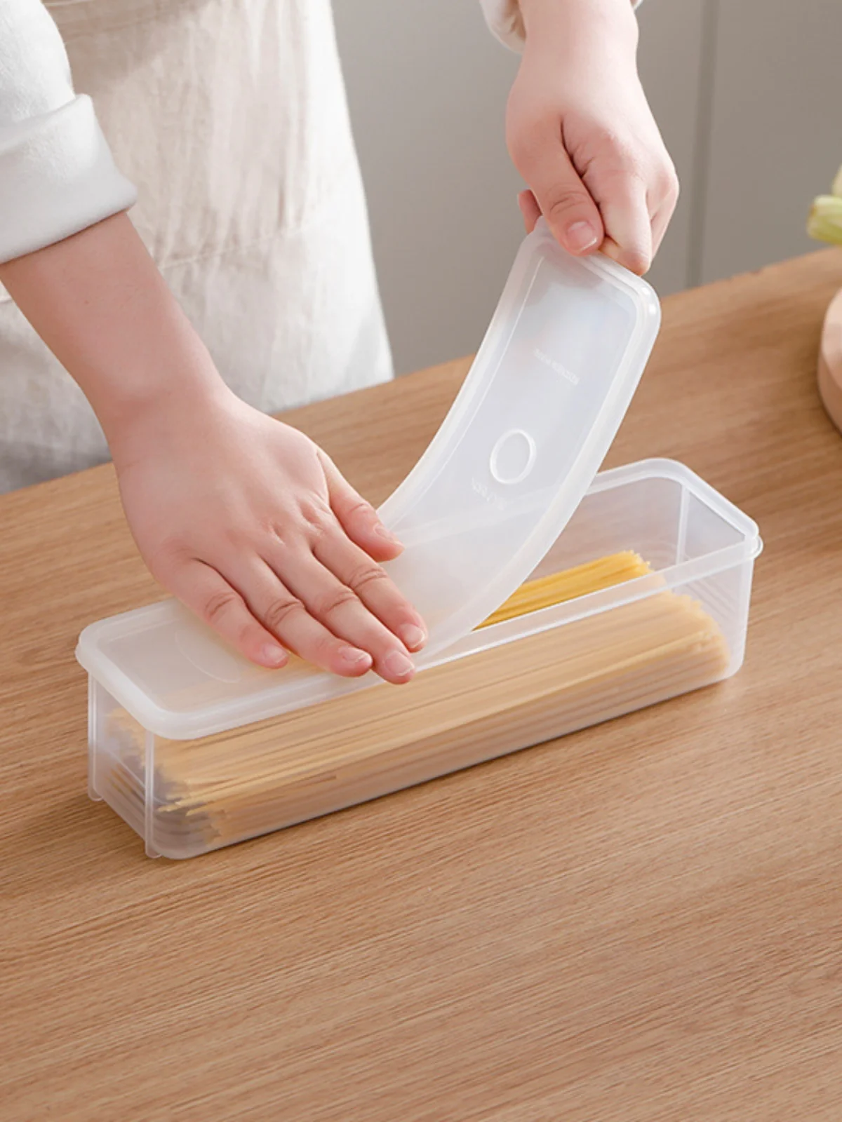 食品保存容器プラスチック製密閉式長方形：堇美JM874の実用性と使い分け