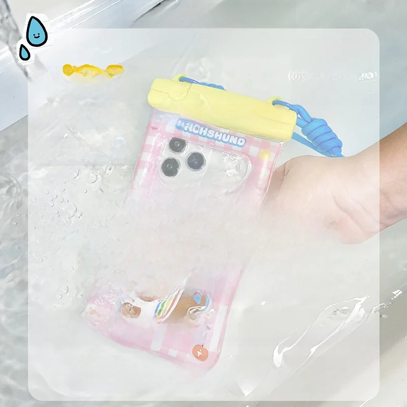 お風呂でスマホを使うとき、本当に防水ケースが必須なの？