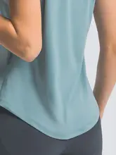 快適な着心地！透湿性のあるラウンドネックTシャツ【ヨガ・ランニング用・短袖・ゆったりフィット】
