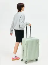 スタイリッシュな大容量キャリーバッグ【パスワードロック・学生向け・旅行用】