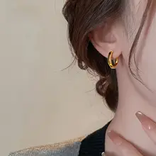 不規則なデザインのゴールドピアス【ファッション・個性的な耳飾り】