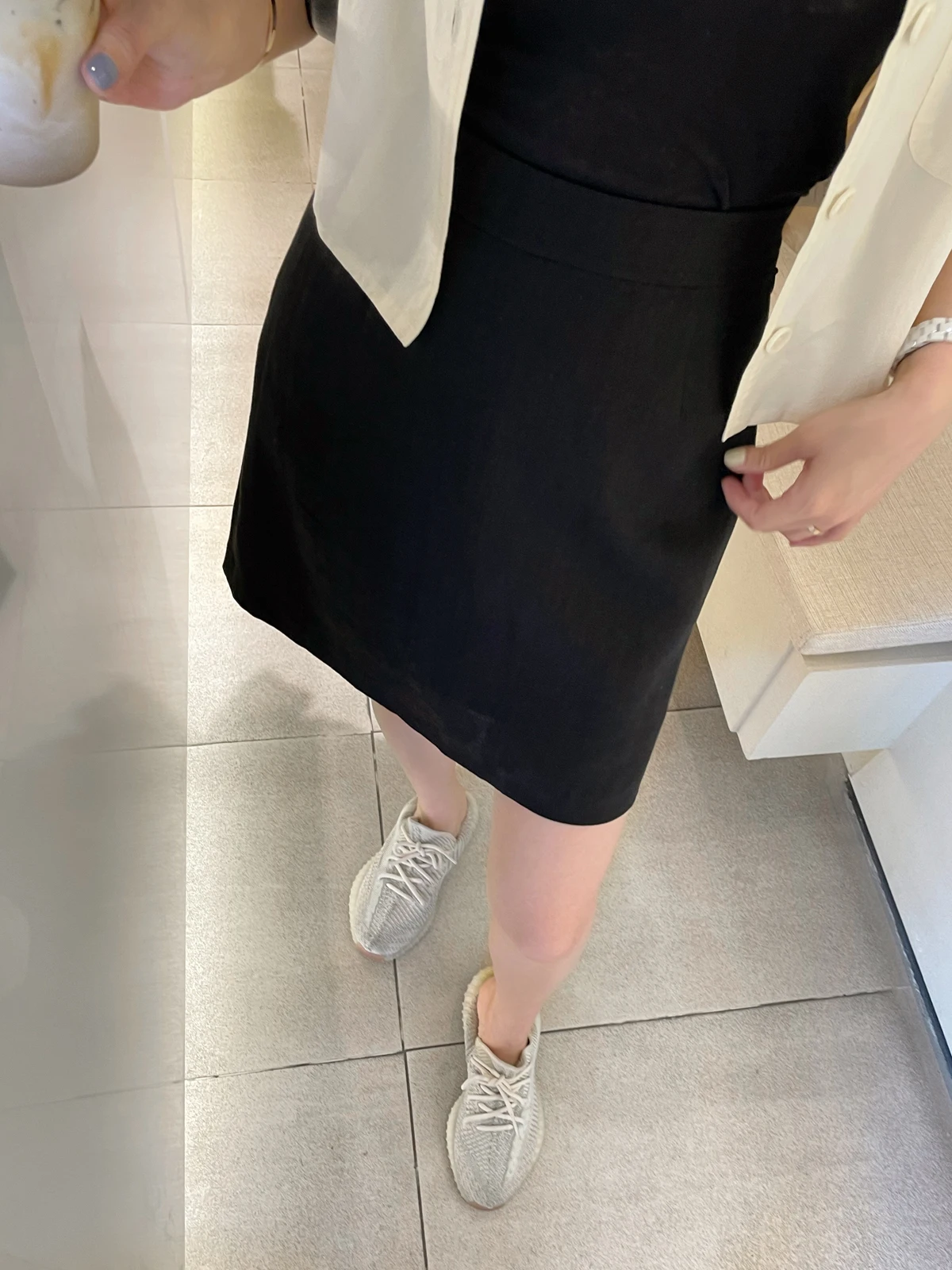 30代の女性が今流行りの服を選ぶとき、どうすれば失敗しないのか？