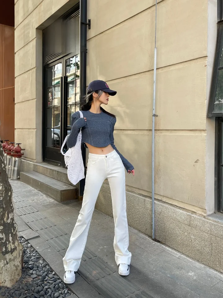 Tristine ハイウエスト スリムフィット デニムパンツ【ストレート・フレア・伸縮性あり】