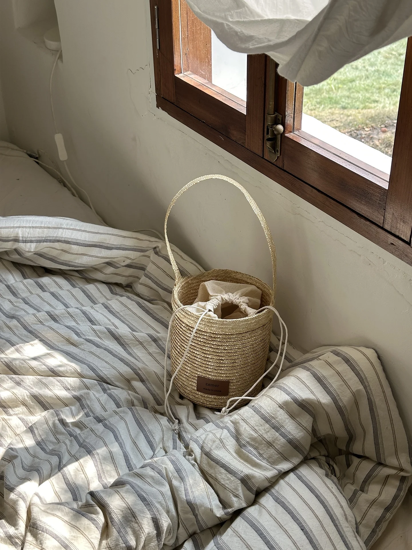わoven bag とは何か？その本質と、日常に溶け込むための選び方とは？