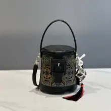 牛革製 水桶型バッグ【女子用・手提げ・ショルダー対応・スリムデザイン】