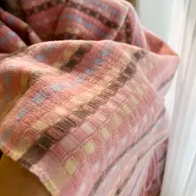 冬用の格子柄ロングストール【フリンジ付き・ピンク・極上の柔らかさ】
