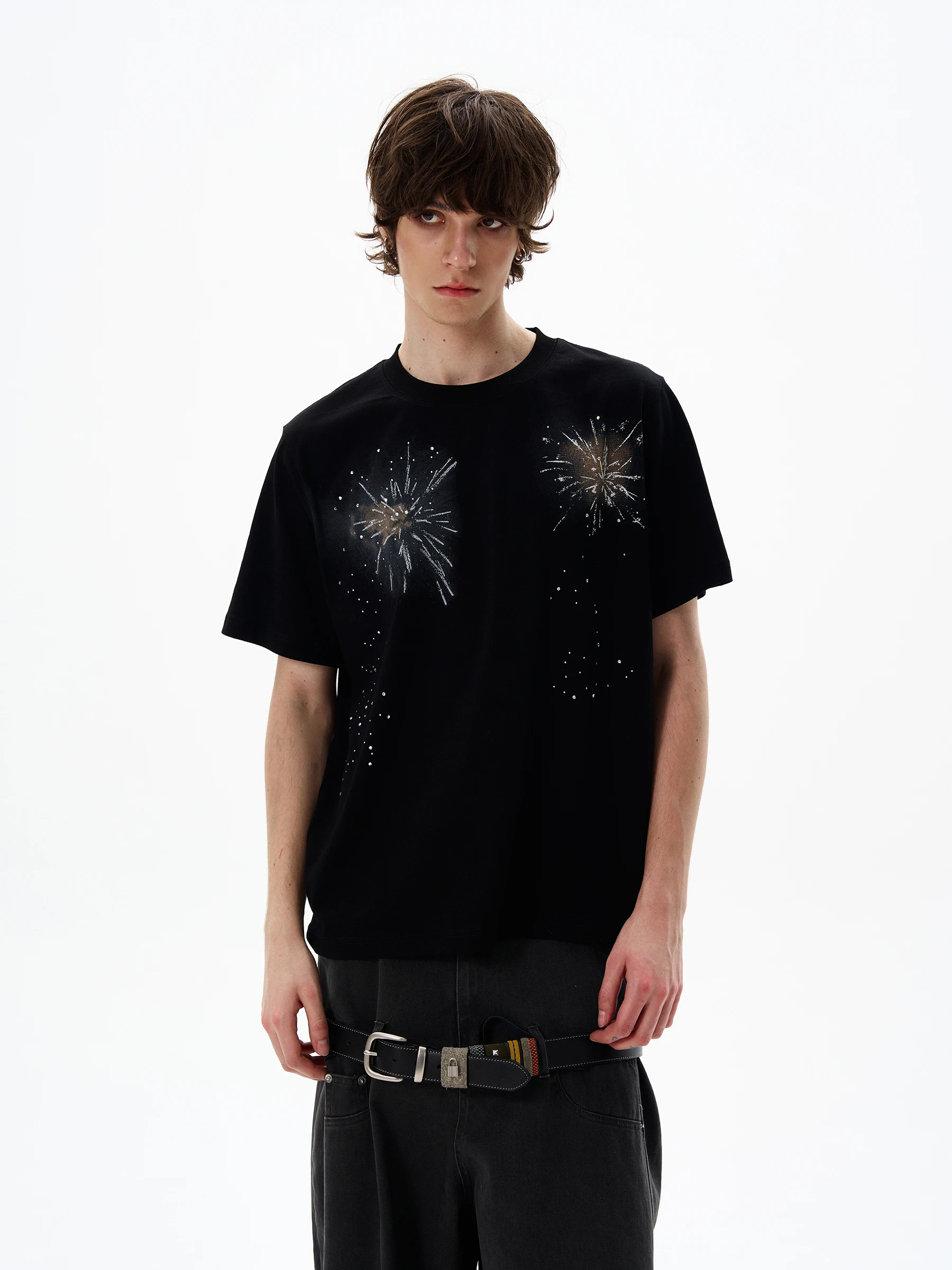 モード系Tシャツはどう選ぶ？デザイン性と実用性のバランスを取るための実践ガイド