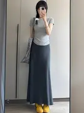 深い灰色の落ち感あるロングスカート【秋冬用・ハイウエスト・アンクル丈・タイトシルエット】
