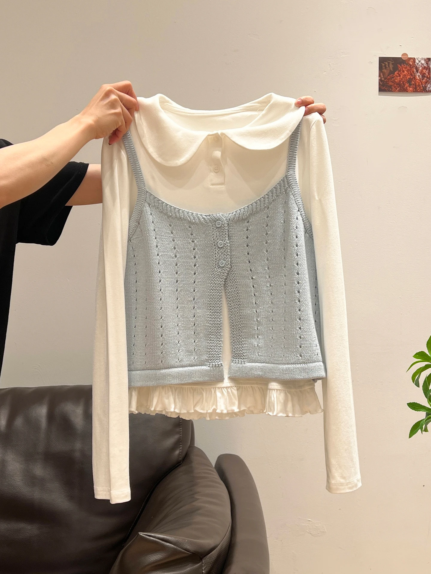 ブルーのニットキャミソールとカーディガン長袖Tシャツ【春用・女性用・セットアップ対応】